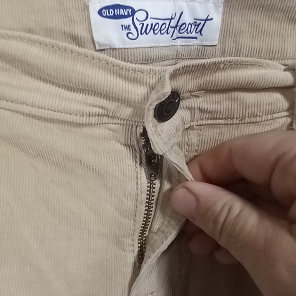 Old Navy Sweetheart Biege Corduroy Pants Size 12 - Picture 3 of 4